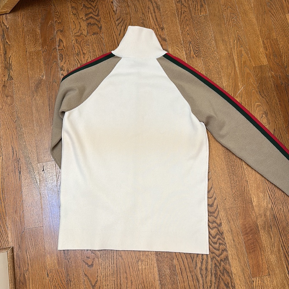 Men’s Gucci Sweater - Picture 3 of 7